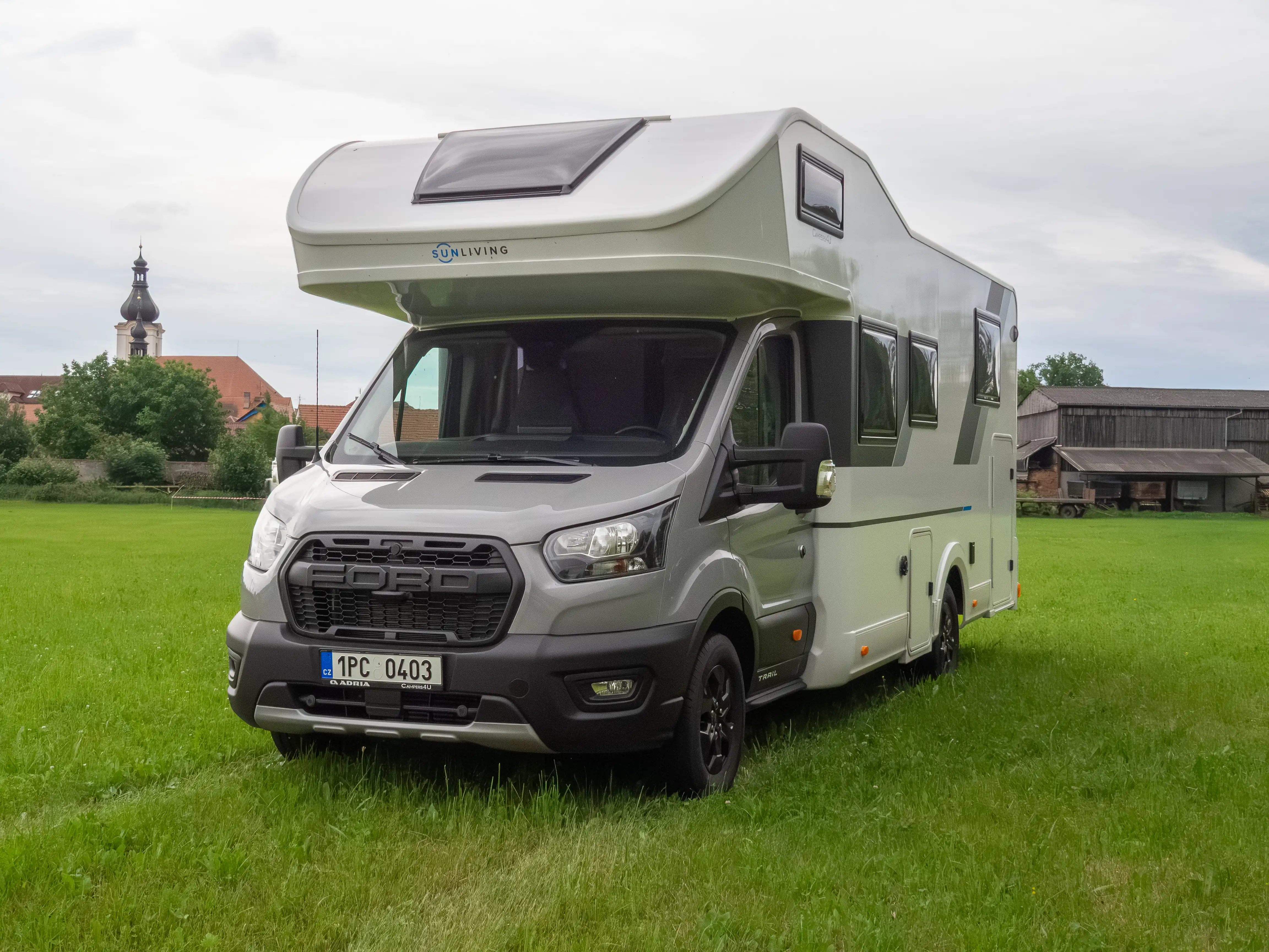 Rodinné obytné auto Adria Sun Living A 75 SL - Obytňák Šumava